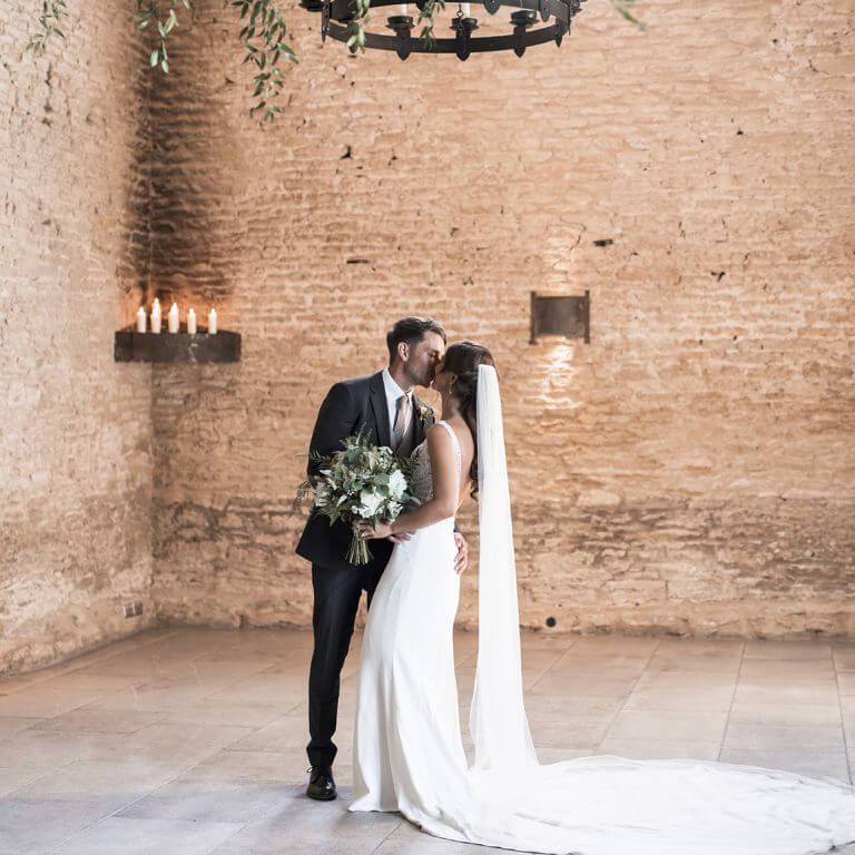 5 stunning Cotswolds wedding venues