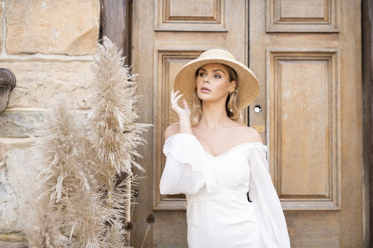 The willow marsh farm with Coco & Kate bridal